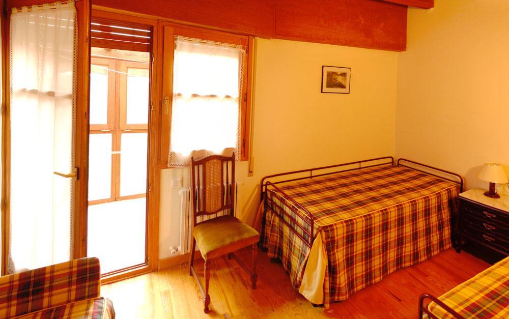 Hotel Bilanayur Alberuela de la Liena Esterno foto