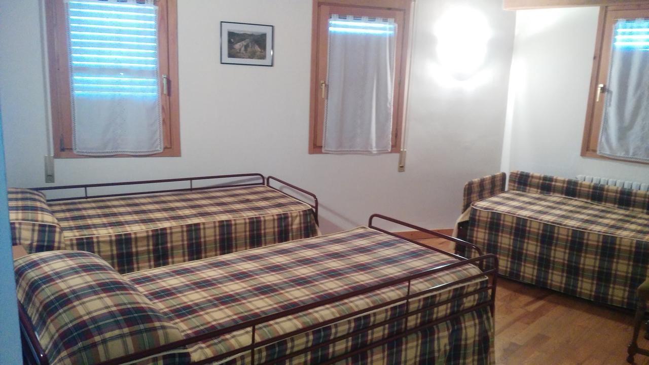 Hotel Bilanayur Alberuela de la Liena Esterno foto
